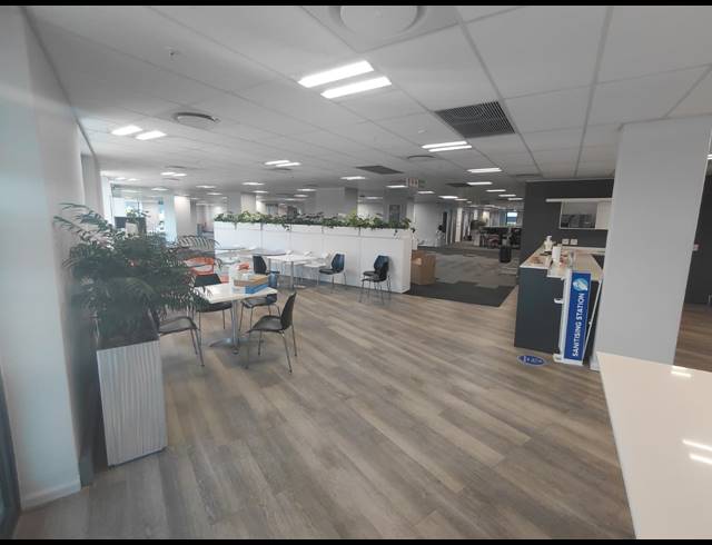 334M² OFFICE TO LET IN VORNA VALLEY